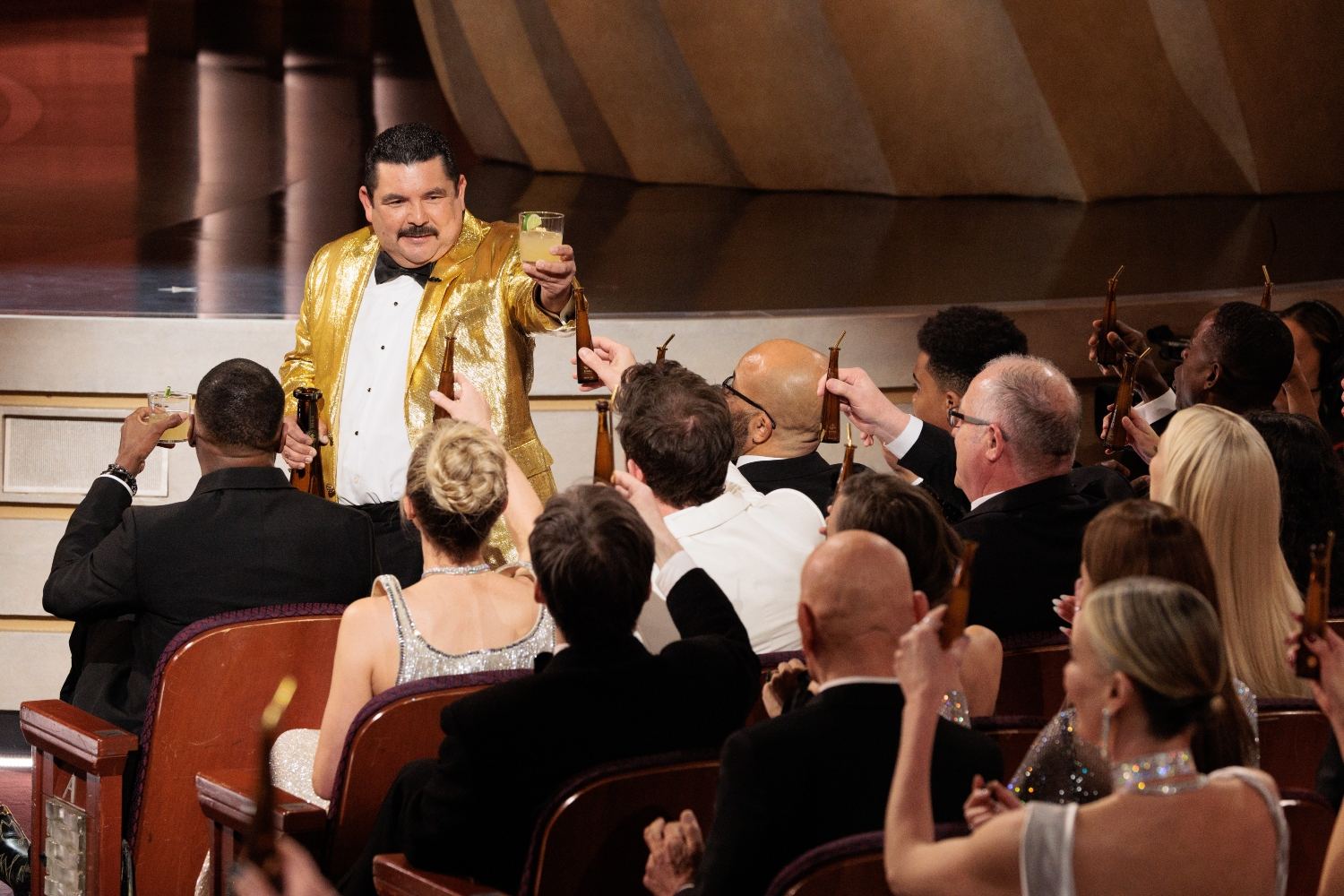 Guillermo offers Don Julio margaritas to the Oscars audience